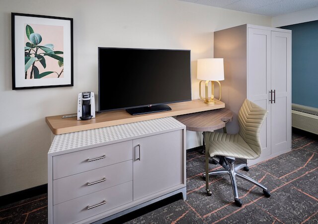 ホリデイ イン バーリントン カンファレンス センター by IHG