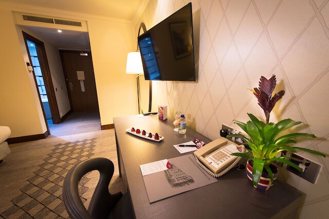 ダブルツリー バイ ヒルトン ロンドン ケンジントン