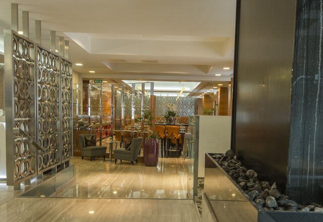 ダブルツリー バイ ヒルトン ロンドン ケンジントン