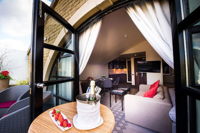 ダブルツリー バイ ヒルトン ロンドン ケンジントン