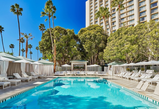 ペンドリー ニューポート ビーチ