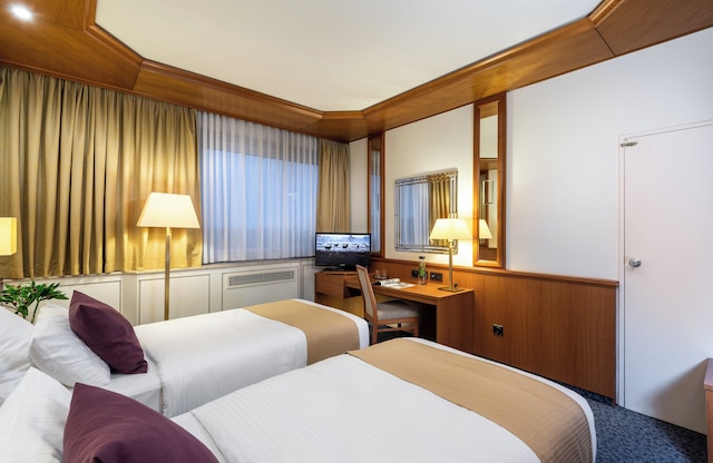 レオナルド フランクフルト シティ サウス