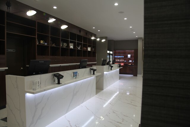 フォーポイント バイ シェラトン・トロントエアポート