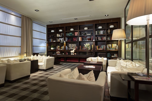 ギャラリー  ホテル アート - ルンガルノ コレクション