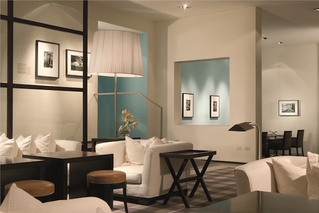 ギャラリー  ホテル アート - ルンガルノ コレクション