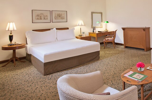 メイドゥンズ ホテル、デリー