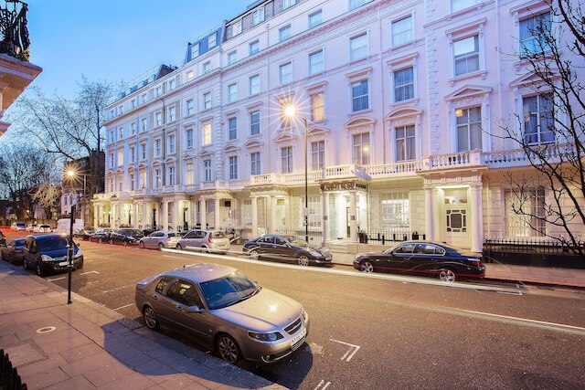 クイーンズ パーク ホテル