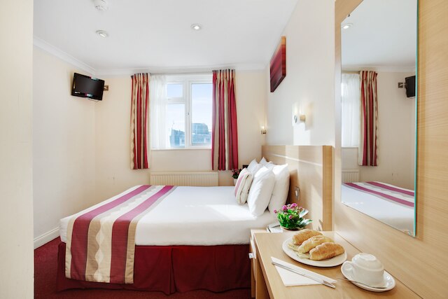 クイーンズ パーク ホテル