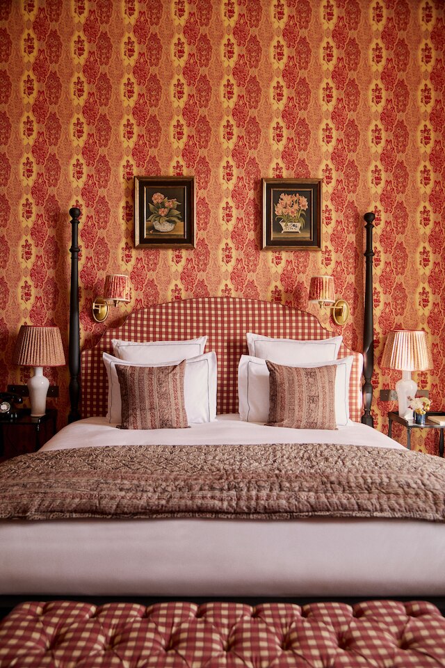 アベイ デ ヴォー ド セルネイ バイ パリ ソサエティ