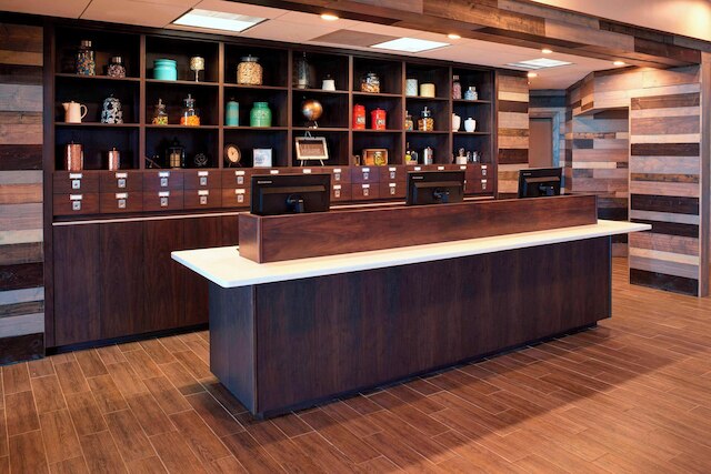 フォー ポインツ バイ シェラトン デトロイト ノヴィ