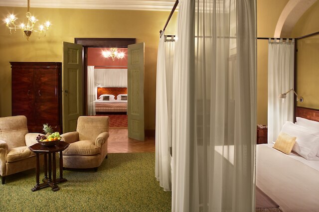 ホテル サトゥルニア & インターナショナル