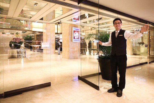 リーガル 九龍 (カオルーン) ホテル (香港富豪九竜酒店)