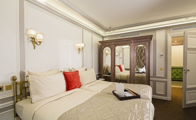 ホテル レジーナ ルーブル