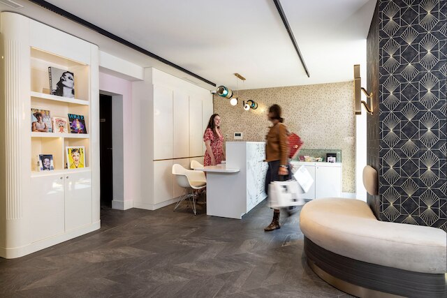 ホテルヌードパリ - カラービジョン