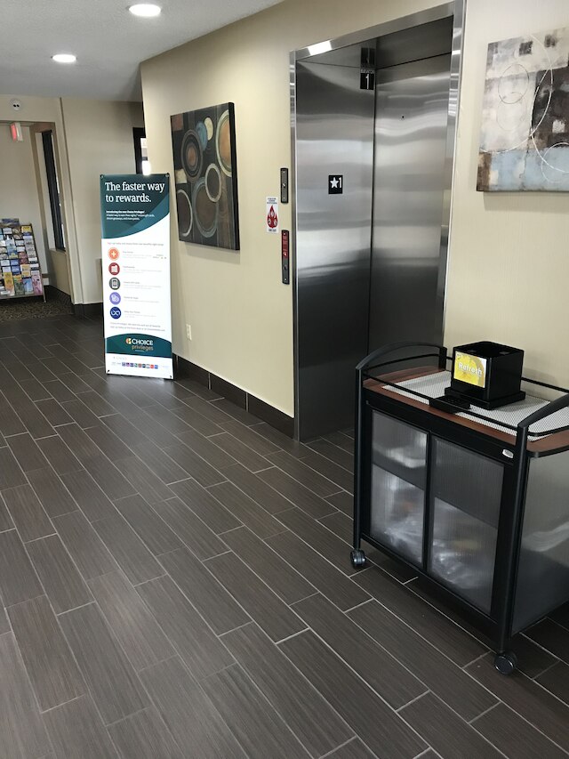 コンフォート イン グランド アイランド ノース