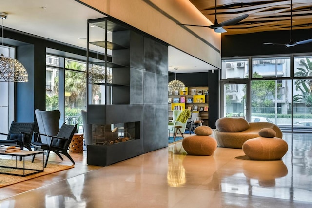 タル バイ ザ ビーチ - アトラス ブティック ホテル