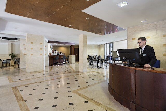 ベスト オスナ フェリア デ マドリード