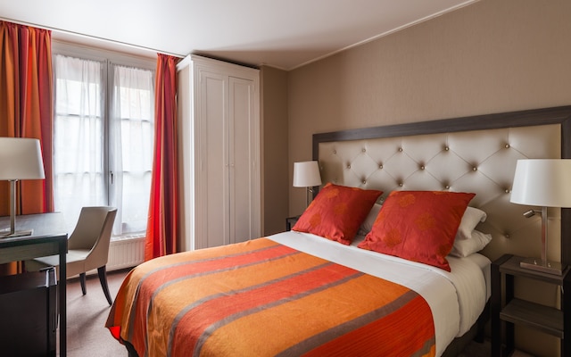 ホテル エッフェル ケネディー