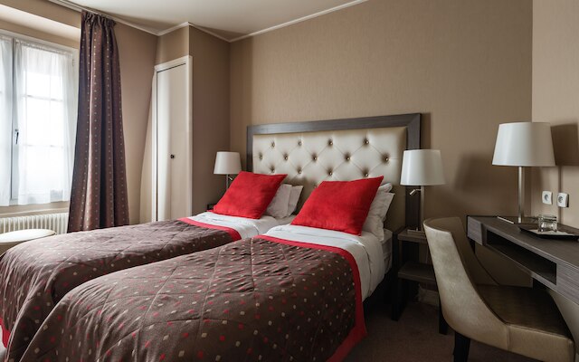 ホテル エッフェル ケネディー