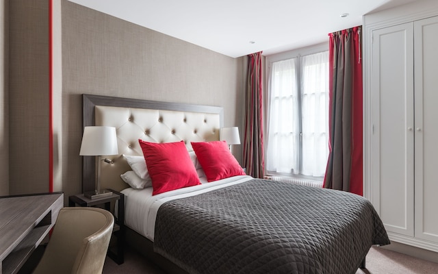 ホテル エッフェル ケネディー