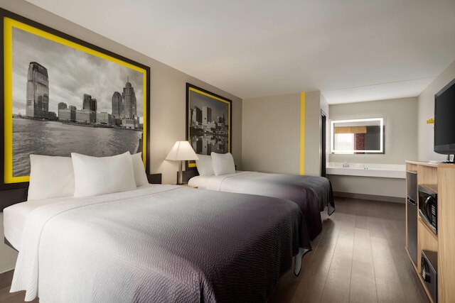 スーパー 8 バイ ウィンダム メドウランズ