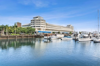 シャングリ・ラ ザ・マリーナ ケアンズ