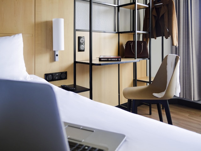 イビス パリ トゥール エッフェル カンブロンヌ 15 区