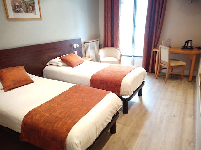 ホテル バスビー