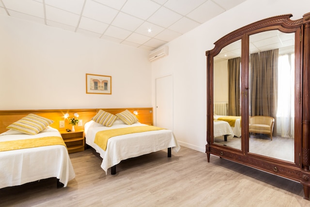 ホテル バスビー