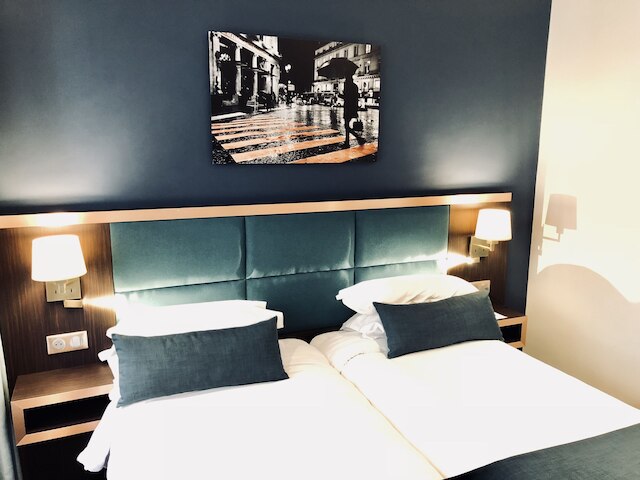 ベスト ウエスタン エンパイア エリーゼ