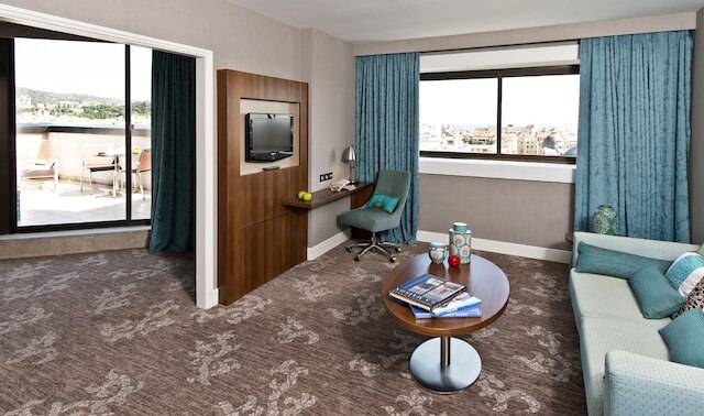 ホリデイ イン ニース by IHG