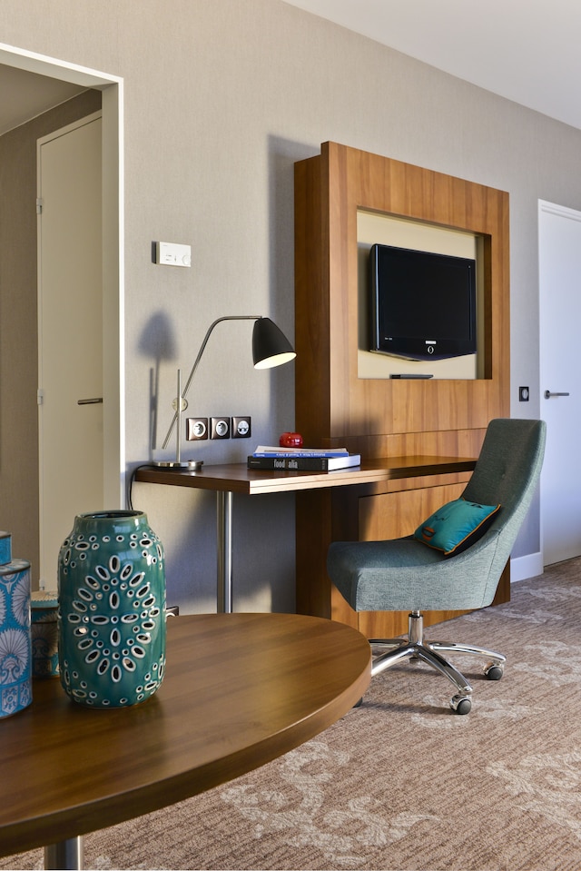 ホリデイ イン ニース by IHG