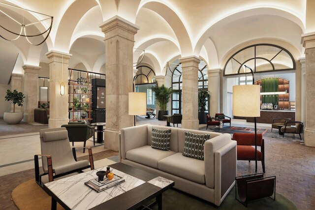 インペリアル・ライディングスクール、オートグラフ・コレクション