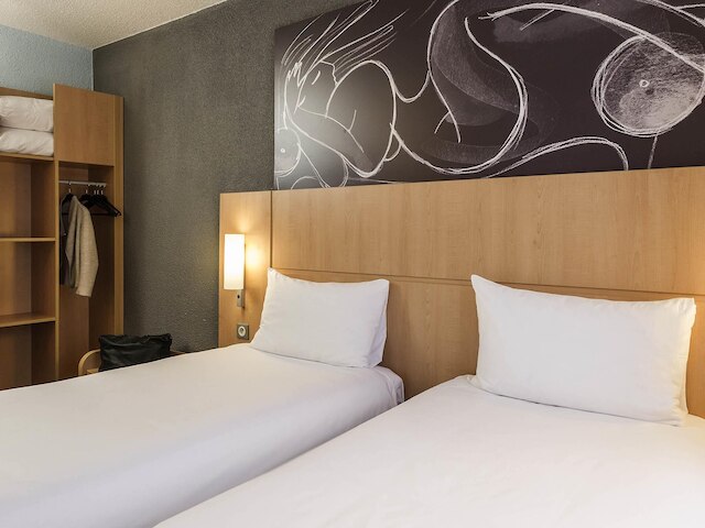 イビス パリ ヴォージラール ポルト ドゥ ベルサイユ