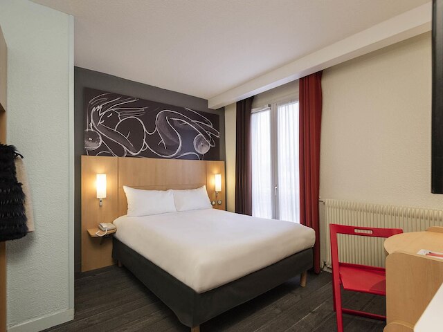 イビス パリ ヴォージラール ポルト ドゥ ベルサイユ