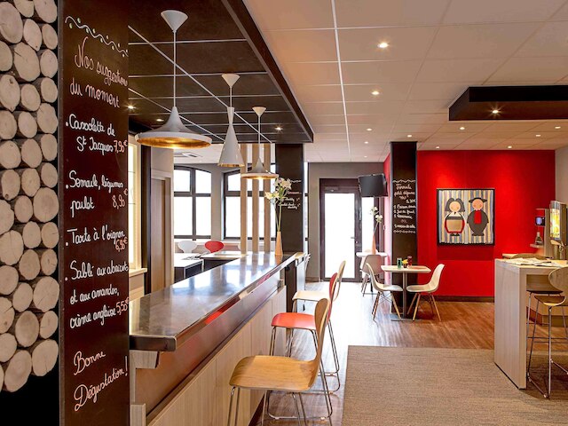 イビス コルマール サントル