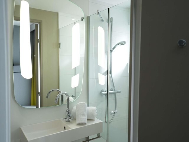 イビス コルマール サントル