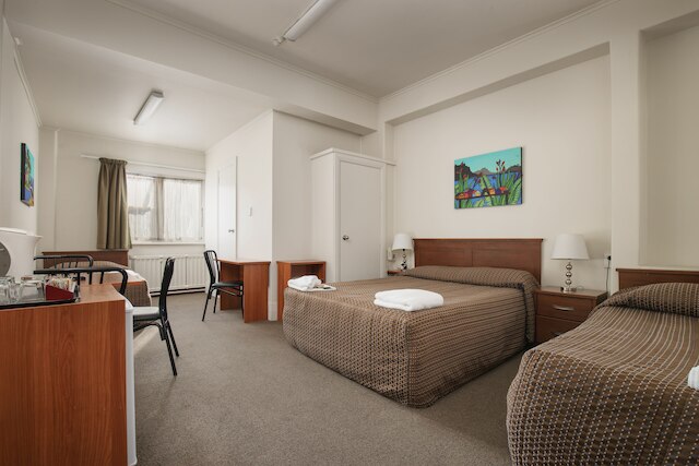 キーウィー インターナショナル ホテル