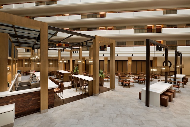 エンバシー スイーツ バイ ヒルトン オースティン ダウンタウン サウス コングレス