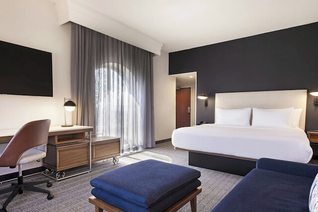 コートヤード バイ マリオット ベドウィン パーク