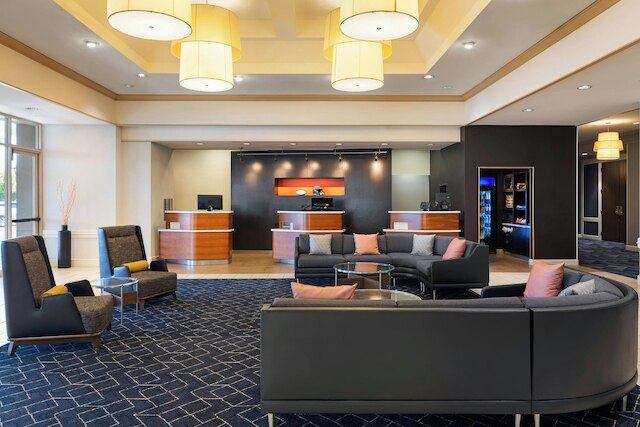 コートヤード バイ マリオット ベドウィン パーク