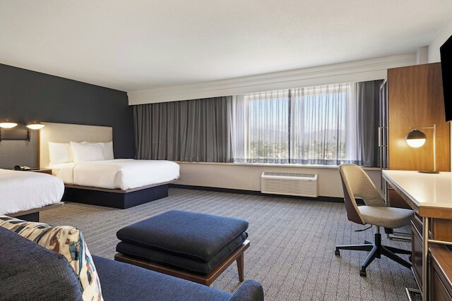 コートヤード バイ マリオット ベドウィン パーク