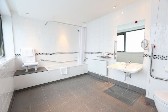 クラウン プラザ マンチェスター エアポート by IHG