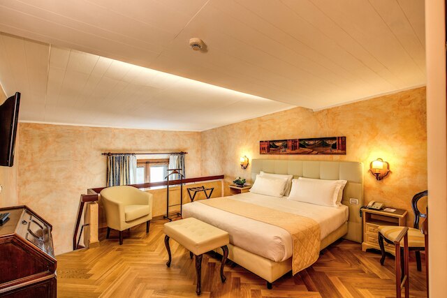 クローチェ ディ マルタ ホテル