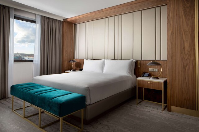 ヒルトン プラハ