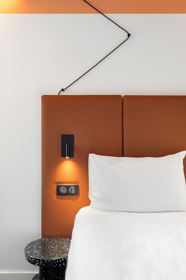 イビス ニース アエロポール プロムナード デ ザングレ