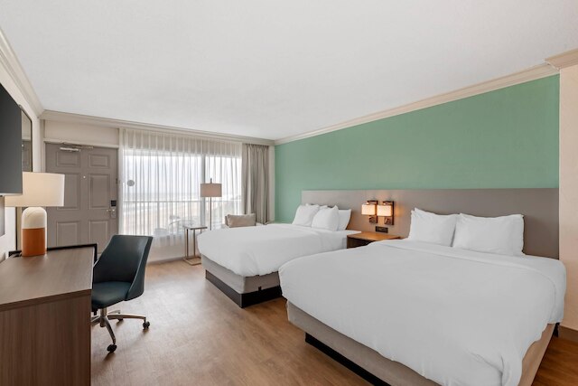 コンフォート イン & スイーツ オーモンド ビーチ オーシャンフロント