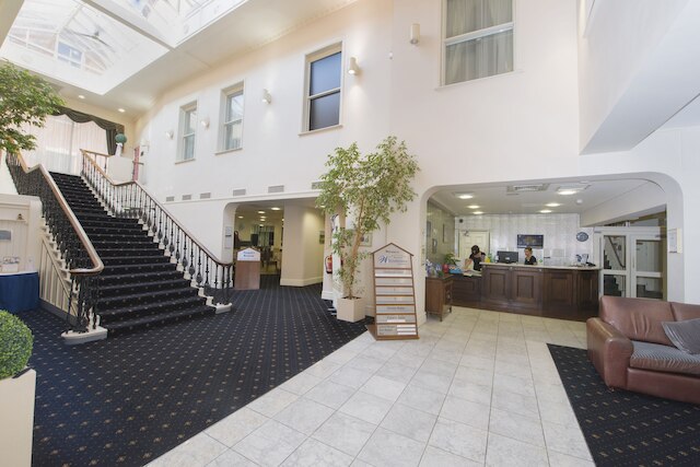 ウスター ホワイトハウス