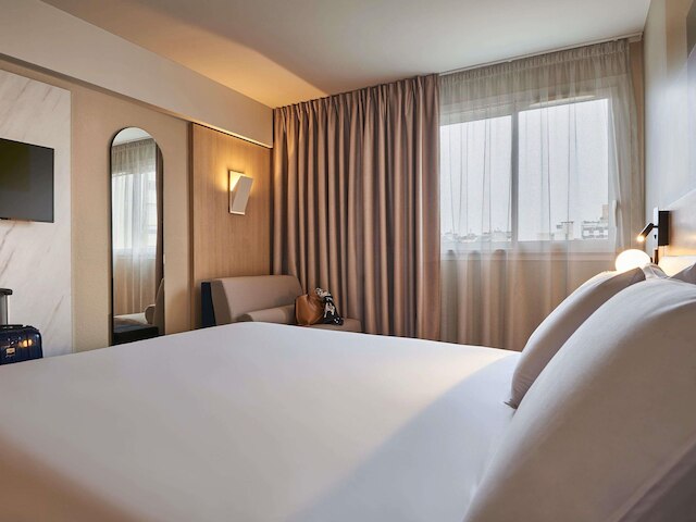 オテル メルキュール パリ 15 ポルト ドゥ ベルサイユ