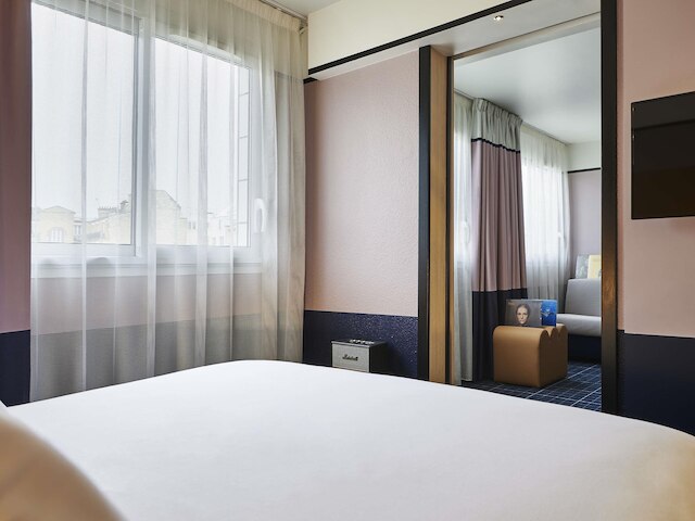 オテル メルキュール パリ 15 ポルト ドゥ ベルサイユ